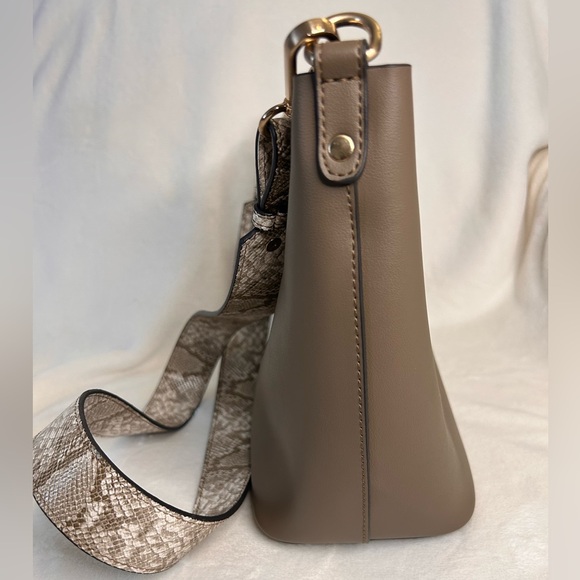 Mixology crossbody bag- Taupe color - Picture 4 of 11